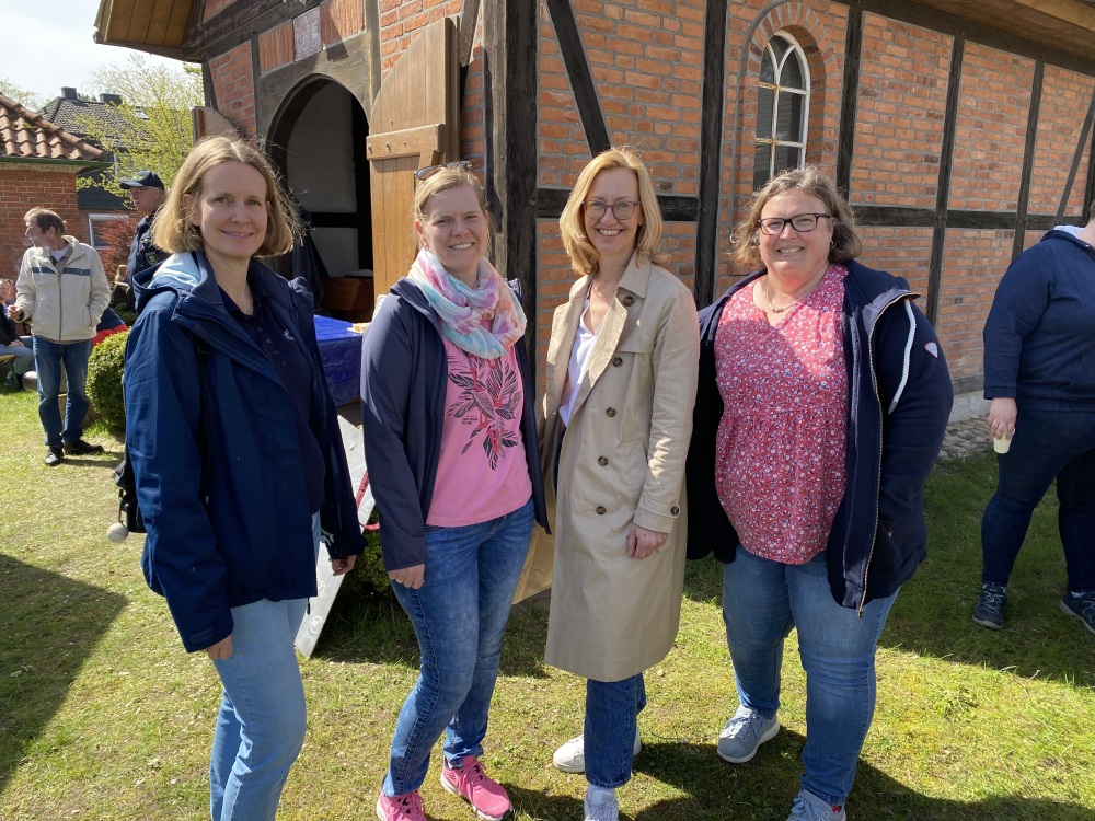 vlnr: Tanja Kammeyer, Wiebke Schmoock, Bettina Spechtmeyer-Hoegel und Sandra Six.